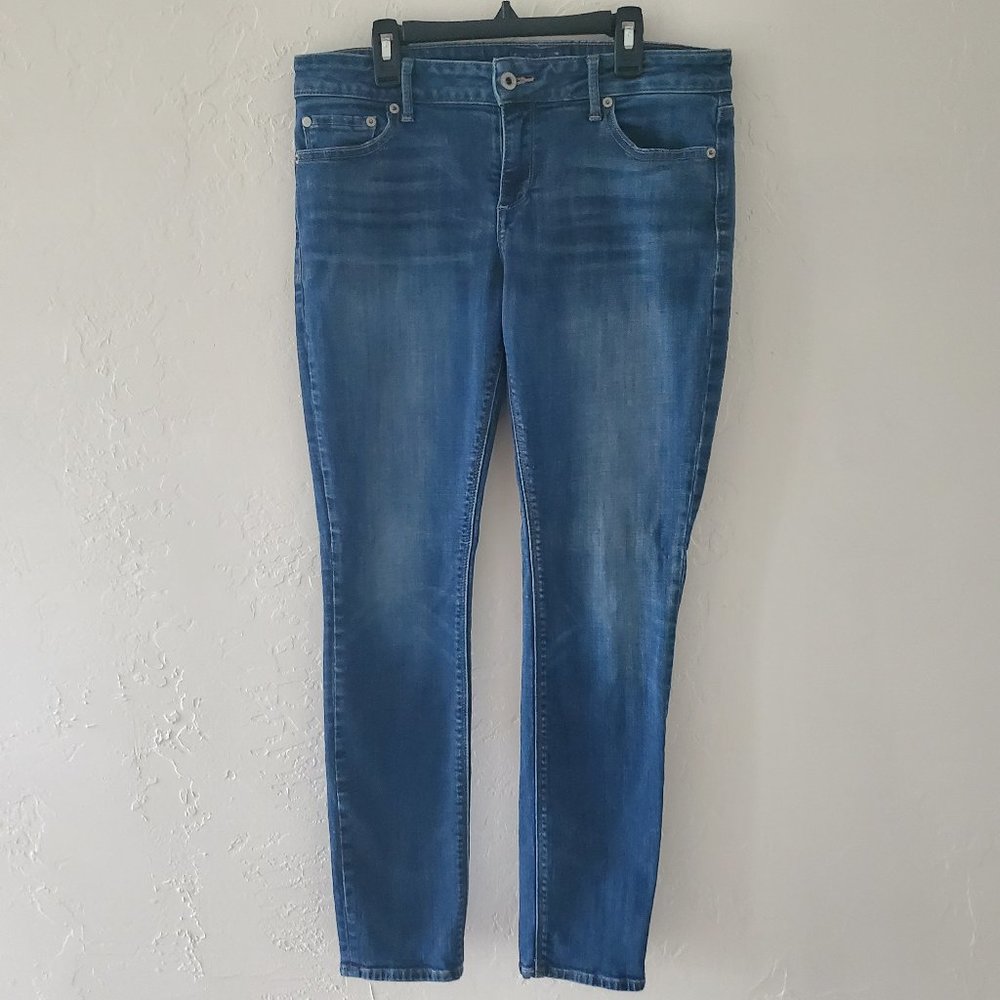 Lucky Brand Lolita Skinny Jeans Size 6/28 Medium Wash Denim Straight Stretch